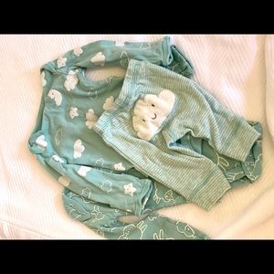 3 piece newborn outfit.